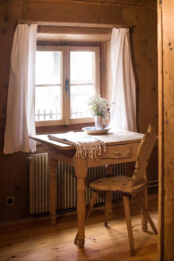 Hotel Chasa Chalavaina Мюстаір Екстер'єр фото